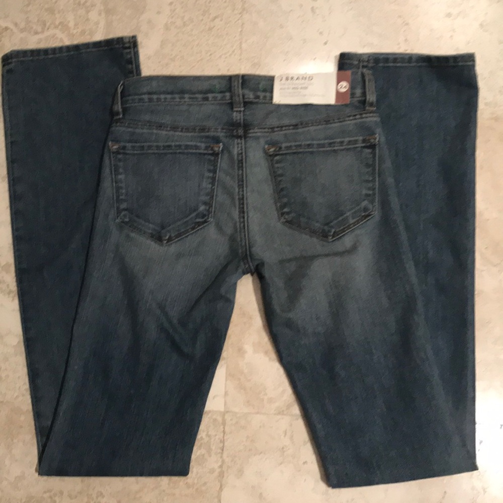 J BRAND MID RISE.      NWT